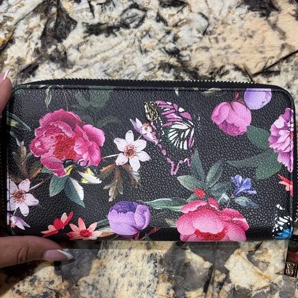 Victoria's Secret Floral Black Wallet - Picture 1 of 6